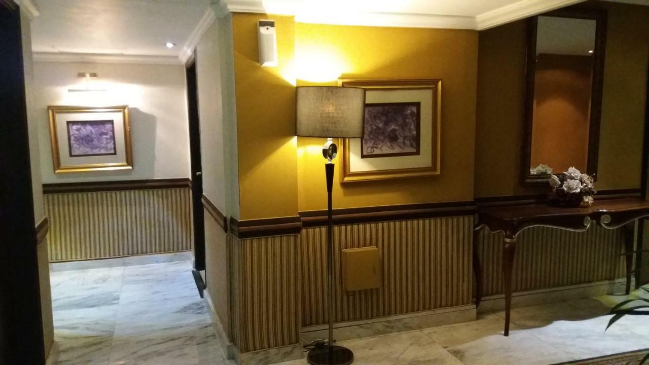 Smart Hotel Лахор Екстер'єр фото