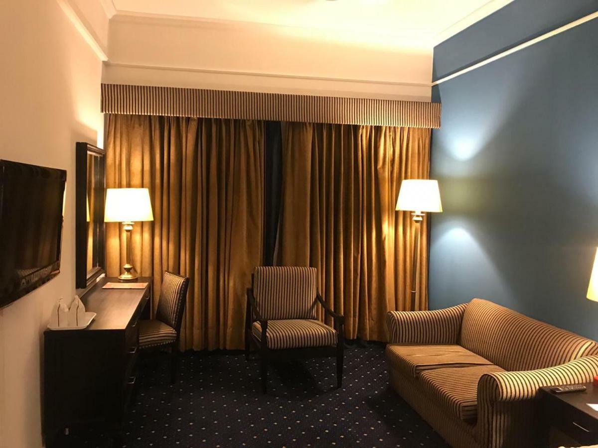 Smart Hotel Лахор Екстер'єр фото